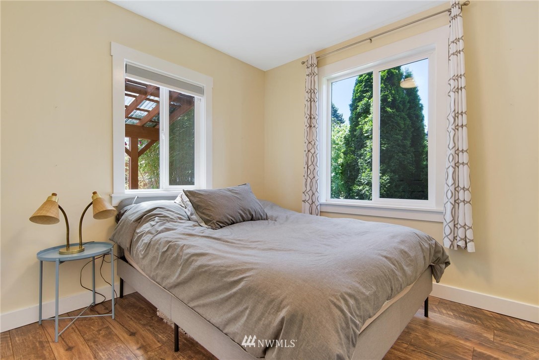 1219 Southwest Myrtle Street Seattle, WA 98106 - Photo 12 of 29 Gallery Image 12