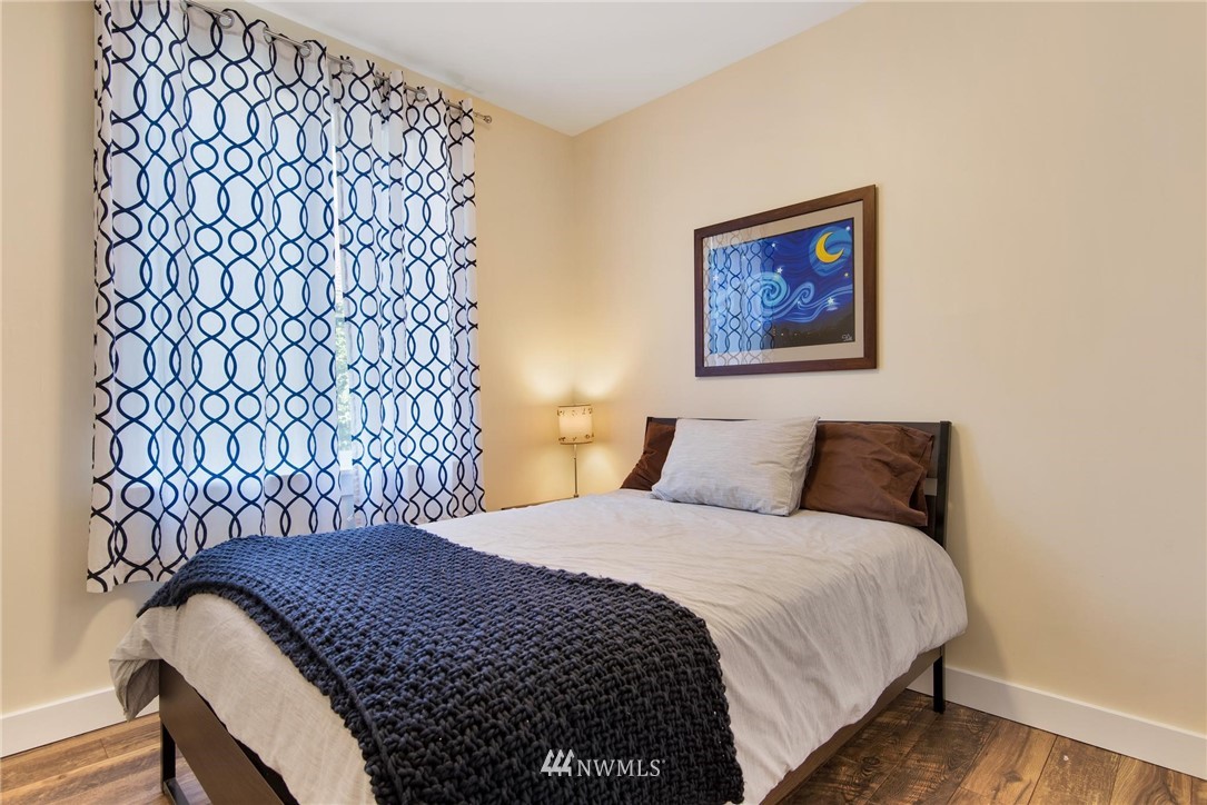 1219 Southwest Myrtle Street Seattle, WA 98106 - Photo 13 of 29 Gallery Image 13