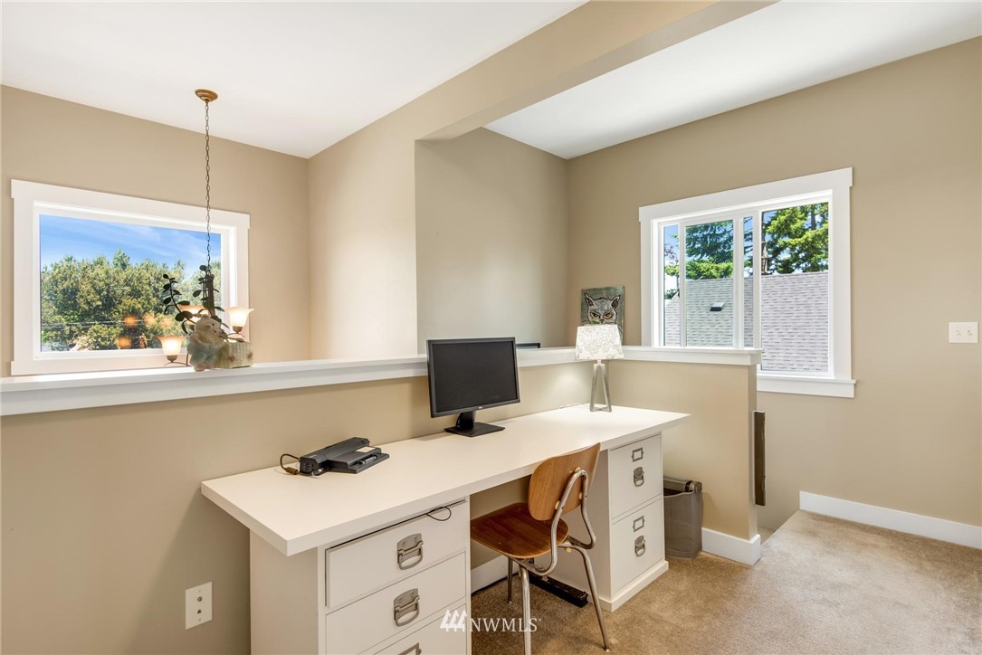 1219 Southwest Myrtle Street Seattle, WA 98106 - Photo 14 of 29 Gallery Image 14