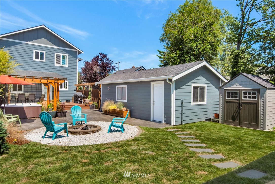 1219 Southwest Myrtle Street Seattle, WA 98106 - Photo 25 of 29 Gallery Image 25