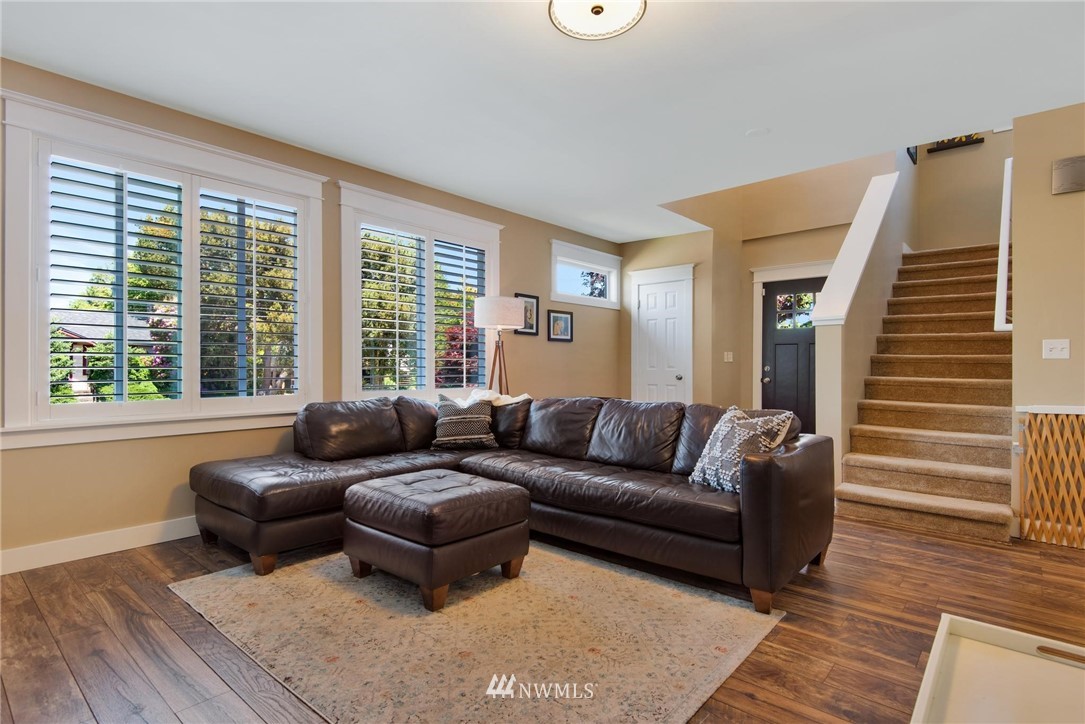 1219 Southwest Myrtle Street Seattle, WA 98106 - Photo 7 of 29 Gallery Image 7