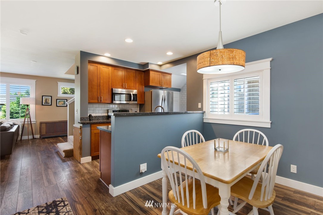 1219 Southwest Myrtle Street Seattle, WA 98106 - Photo 10 of 29 Gallery Image 10