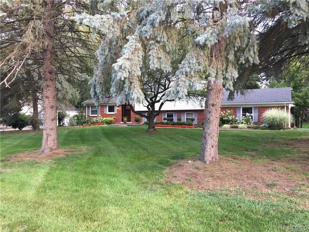 1072 Kingsview Avenue Rochester Hills, MI 48309 - Photo 4 of 38