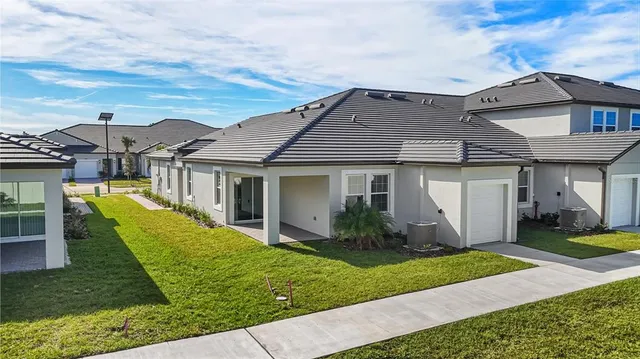 $279,900 | 10965 Teal Lagoon Isle, San Antonio, FL 33576