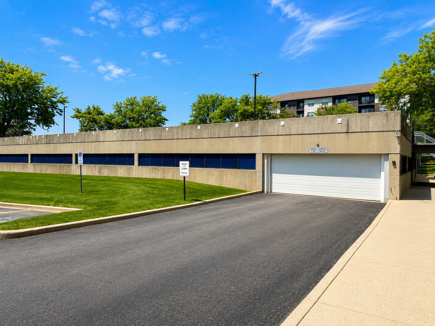 2005 South Finley Road, Unit 612 Lombard, IL 60148 - Photo 15 of 17