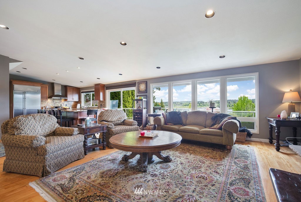 4044 East Mercer Way Mercer Island, WA 98040 - Photo 4 of 37 a living room with furniture and a large window