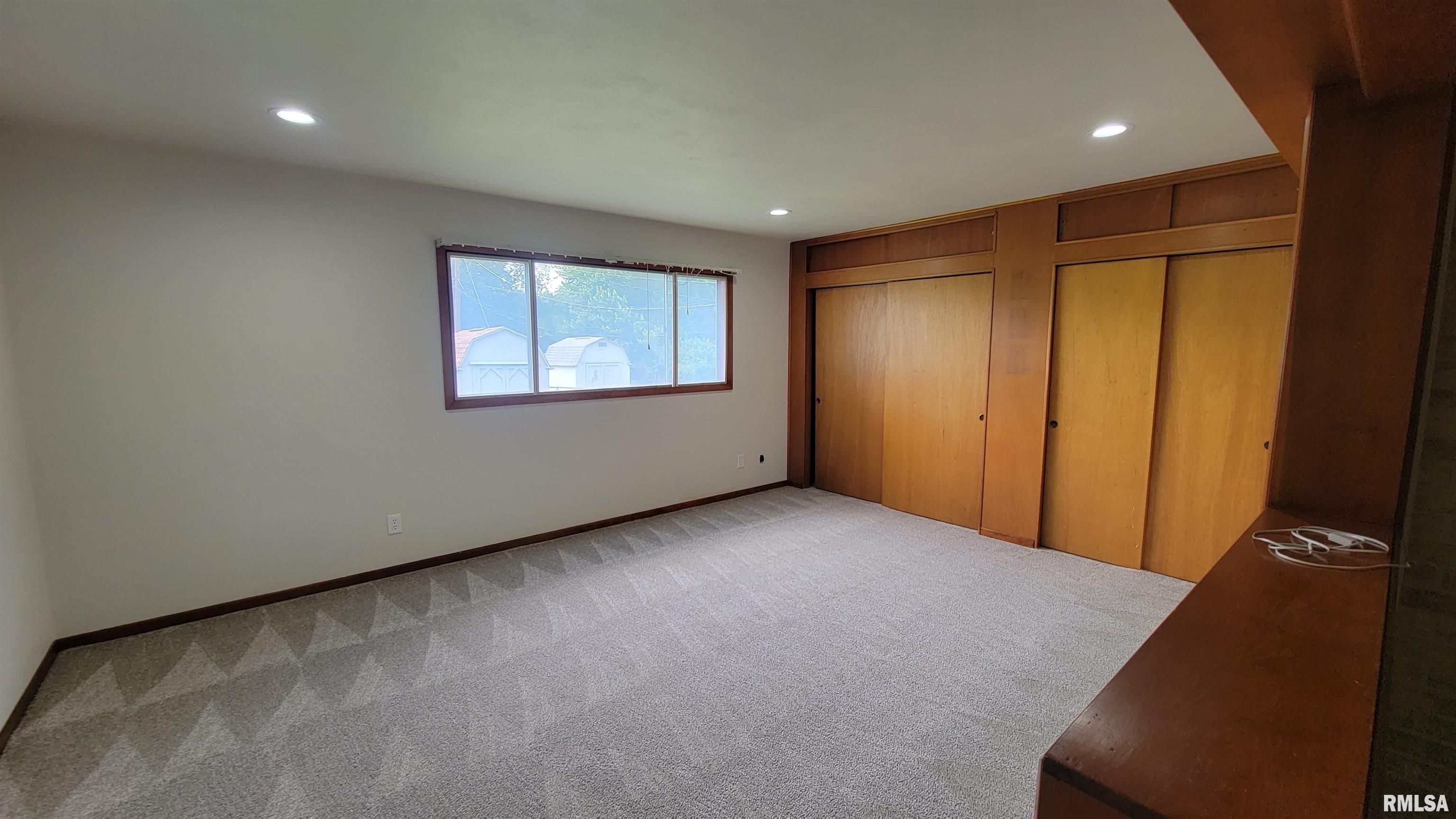 309 Dundee Road East Peoria, IL 61611 - Photo 11 of 19 Gallery Image 11