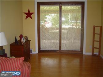 244 West Chelton Road Brookhaven, PA 19015 - Photo 7 of 12 Living Room