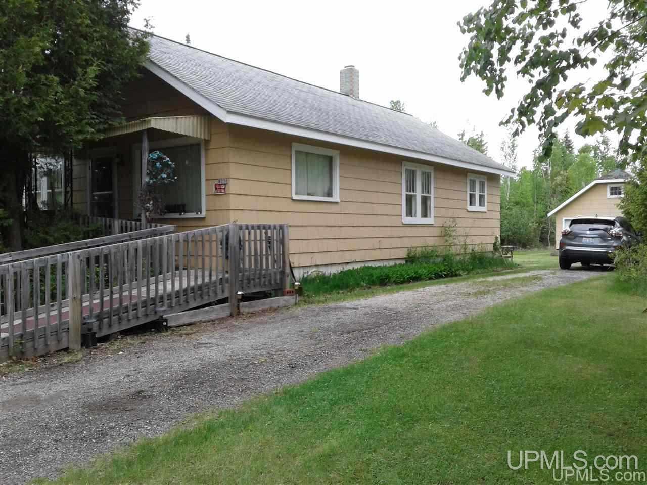 4736 F Road Bark River, MI 49807 - Photo 1 of 39