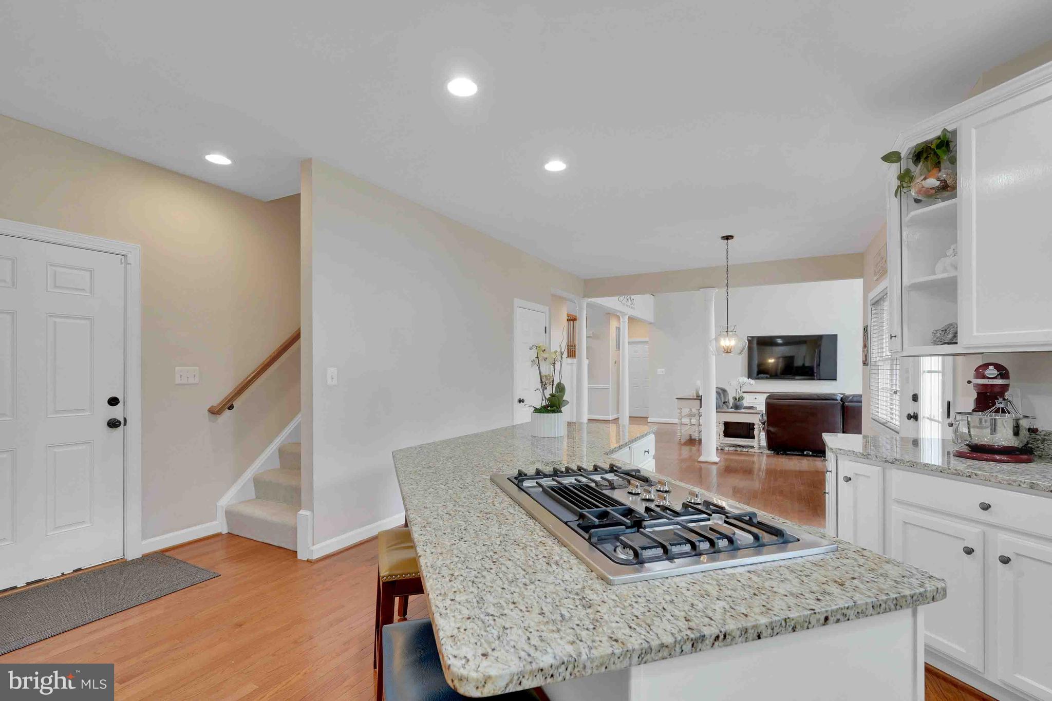 6004 Colchester Road Fairfax, VA 22030 - Photo 17 of 47 Kitchen