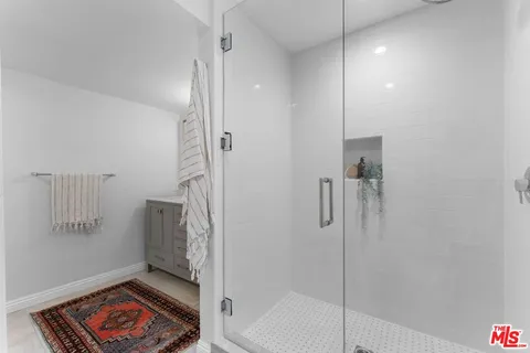 $899,000 | 12321 Ocean Park Boulevard, Unit 7, Los Angeles, CA 90064