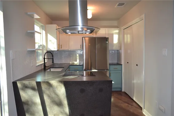 $2,100 | 7206 Meador Avenue, Unit B, Austin, TX 78752