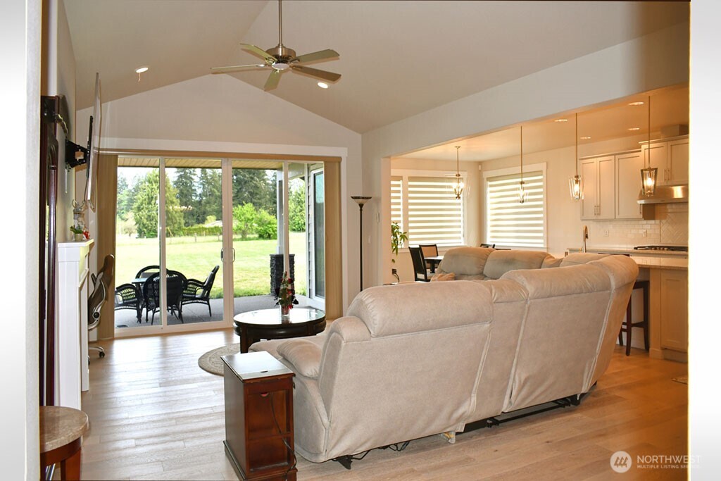 4620 Wiggins Road Southeast Olympia, WA 98501 - Photo 11 of 40 Gallery Image 11