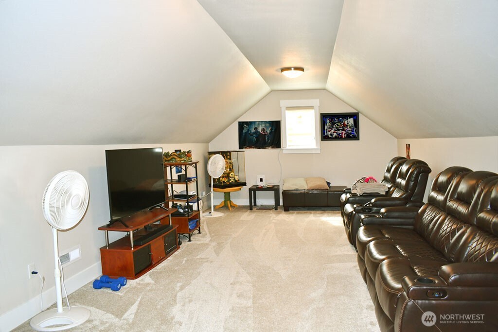 4620 Wiggins Road Southeast Olympia, WA 98501 - Photo 33 of 40 Gallery Image 33
