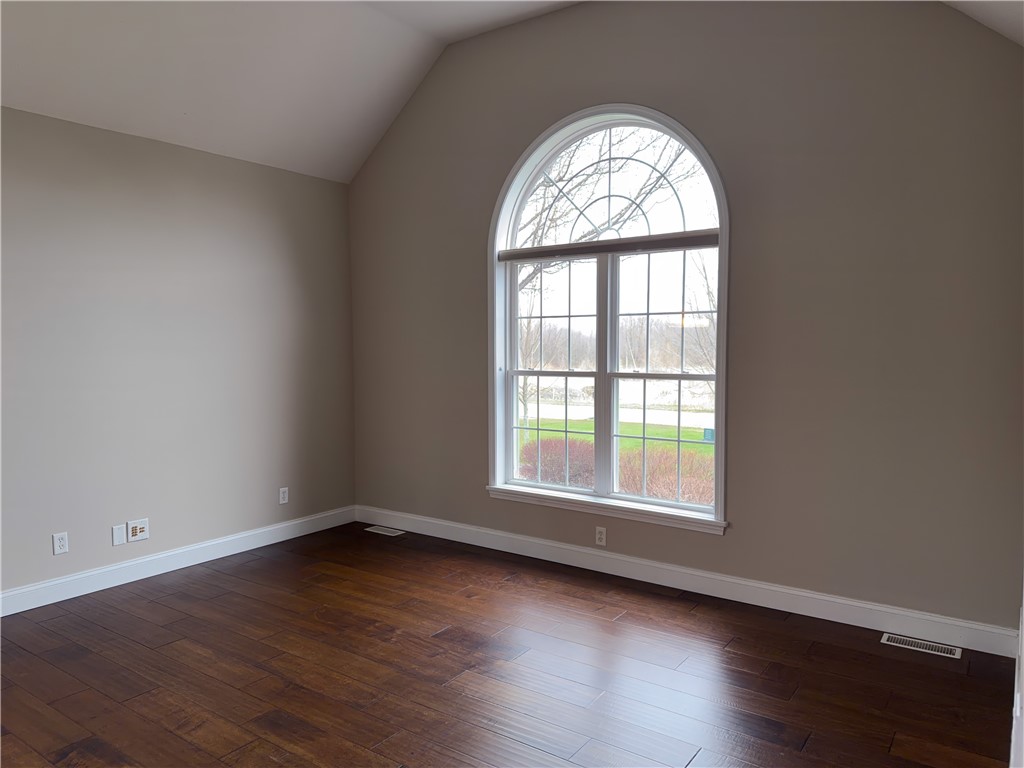 57 Winding Country Lane Parma, NY 14559 - Photo 12 of 30 Primary Bedroom