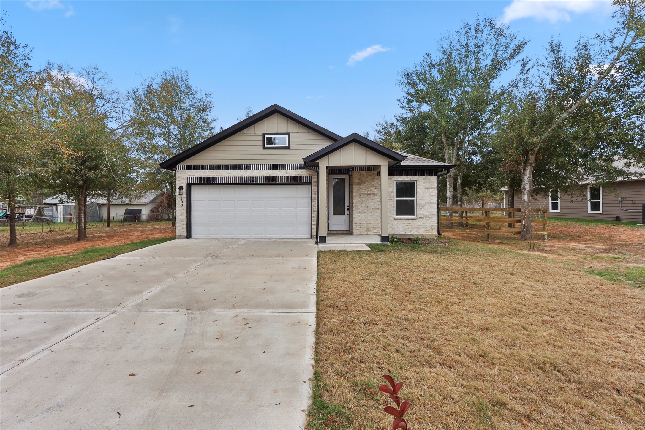 708 Azalea Street Waller, TX 77484 - Photo 2 of 24