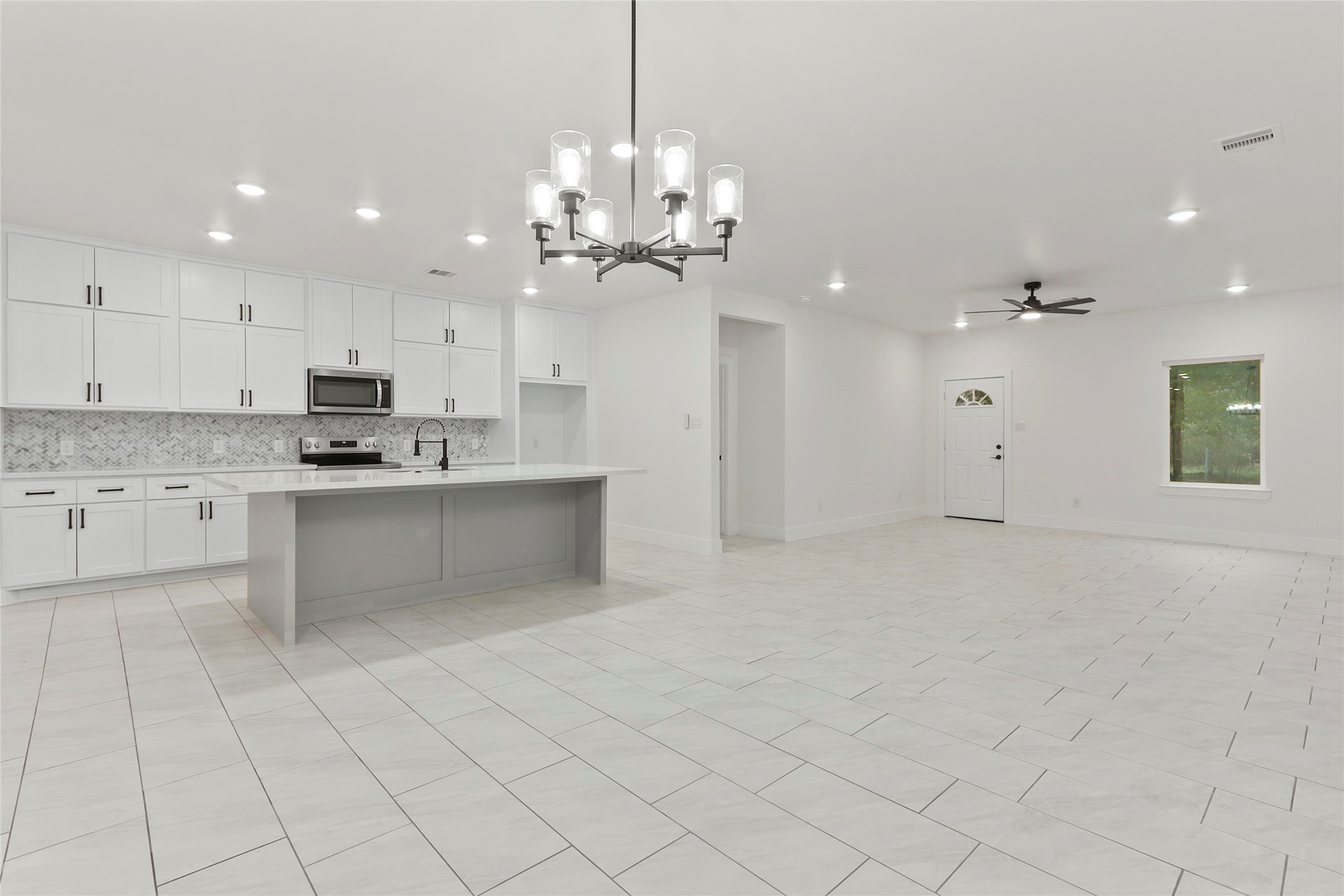 708 Azalea Street Waller, TX 77484 - Photo 4 of 24