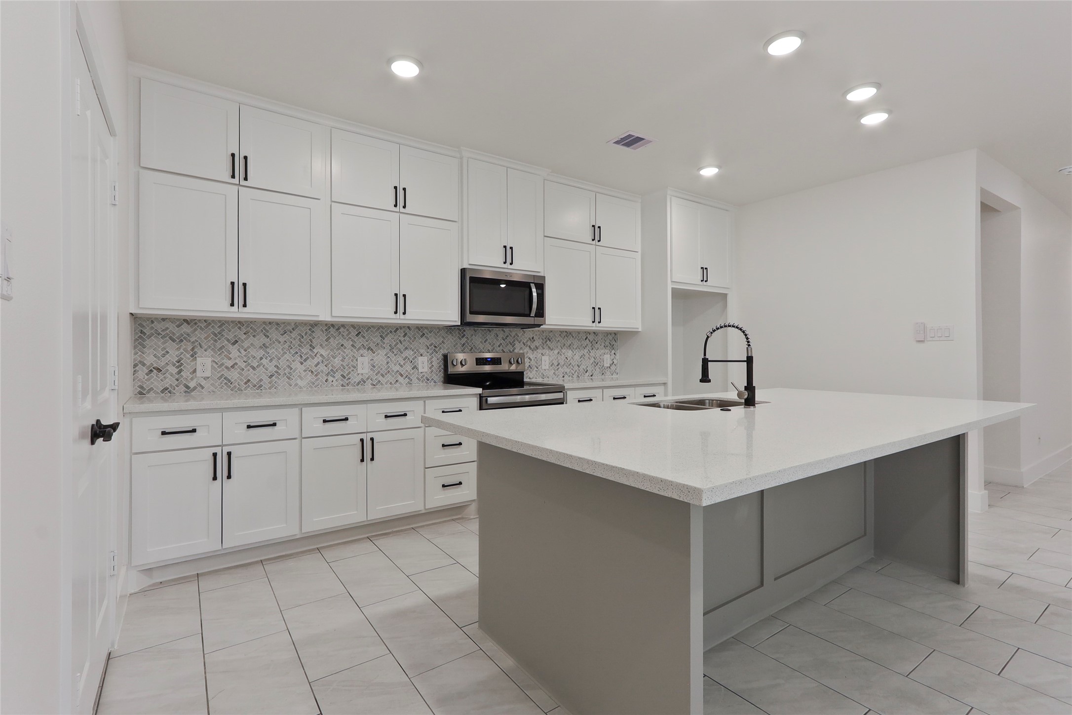 708 Azalea Street Waller, TX 77484 - Photo 5 of 24