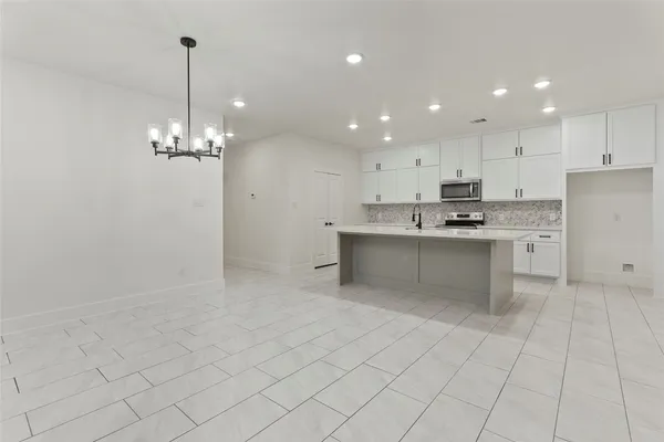 $329,999 | 708 Azalea Street, Waller, TX 77484
