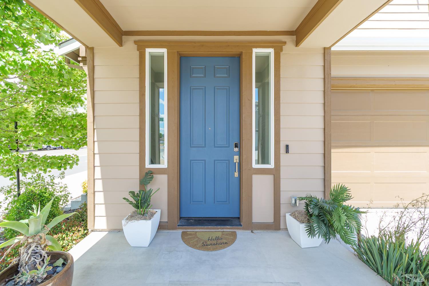 1201 Del Rancho Way Petaluma, CA 94954 - Photo 41 of 56 a view of porch with seating space