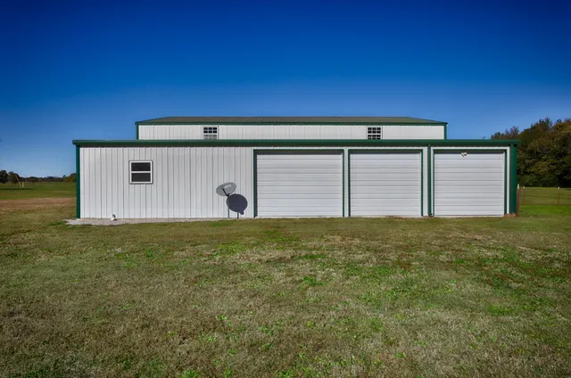 a view of outdoor space