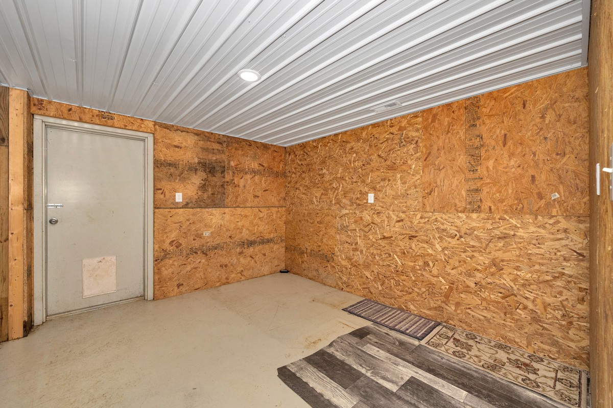 167 Henry Bayless Road Ardmore, TN 38449 - Photo 9 of 30 a bathroom with a shower
