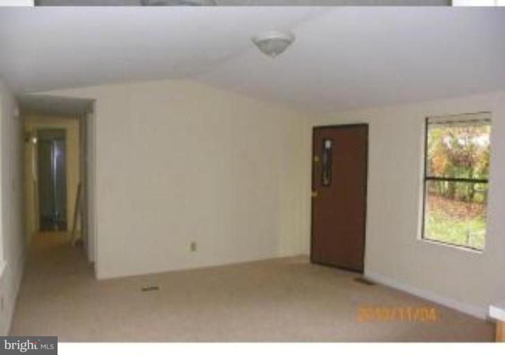 27 Cecil Road Earleville, MD 21919 - Photo 8 of 10 Living Room