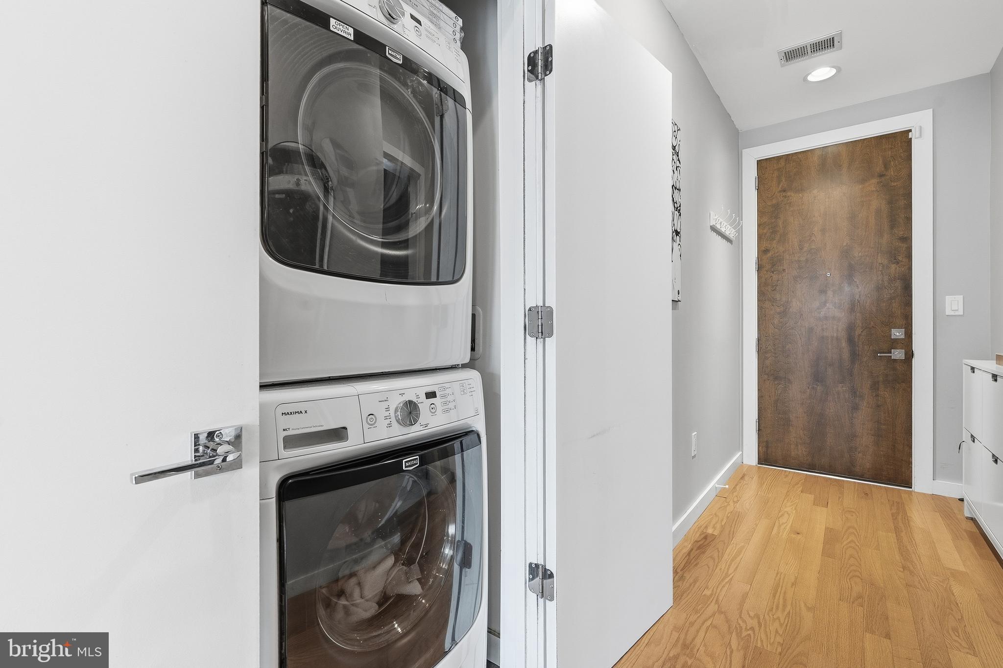435 R Street Northwest, Unit 404 Washington, DC 20001 - Photo 7 of 36 In Unit Washer & Dryer