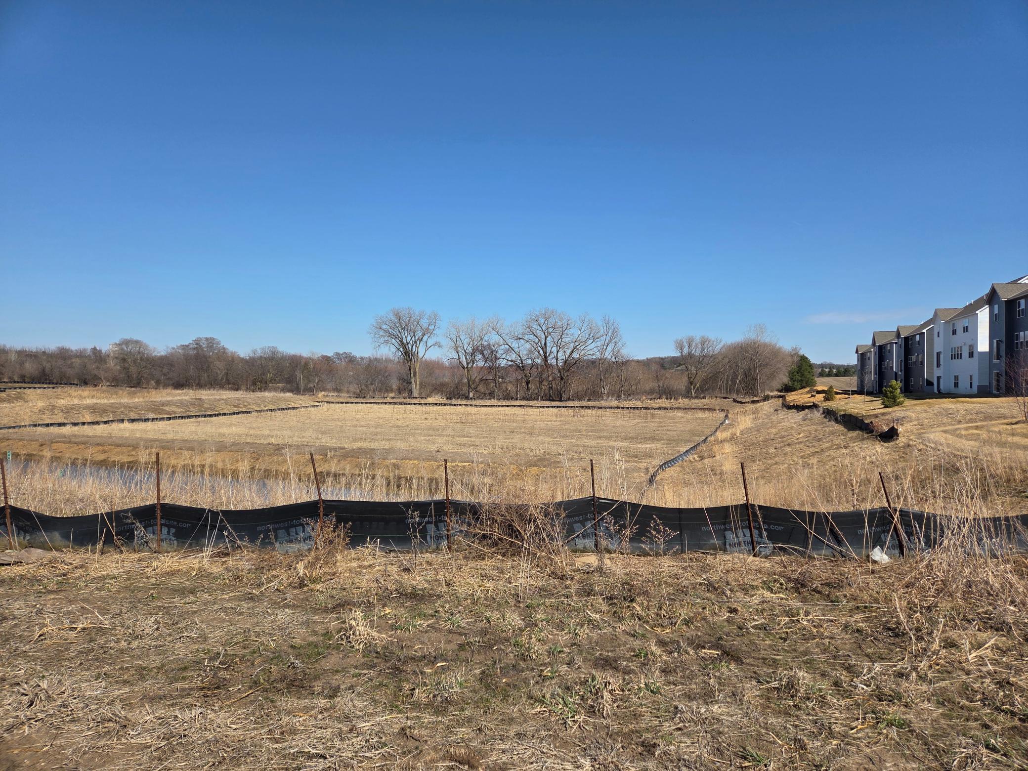 4827 Blake Way St. Paul, MN 55129 - Photo 3 of 60