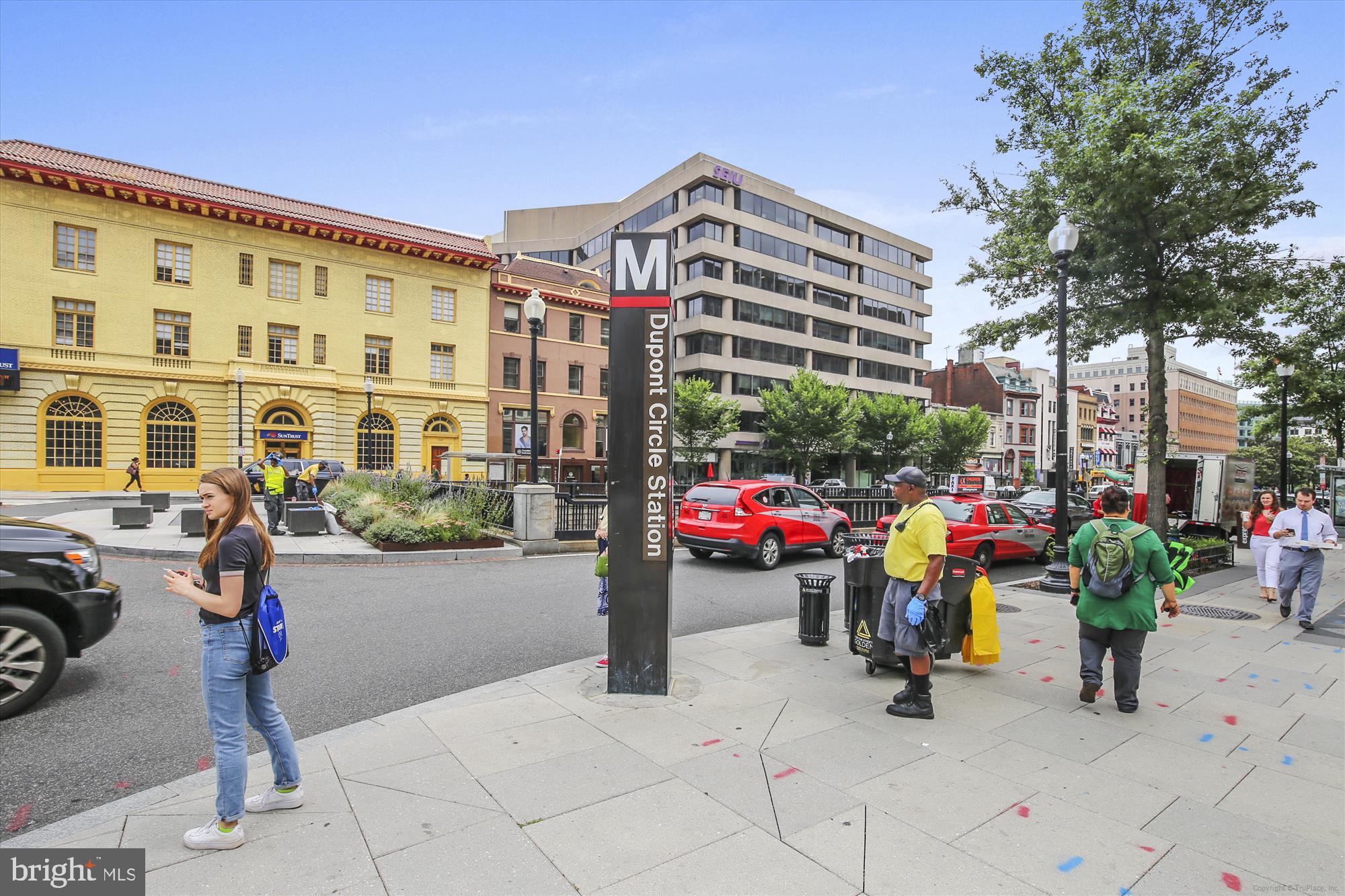 2129 Florida Avenue Northwest, Unit 101 Washington, DC 20008 - Photo 32 of 40 Vibrant Dupont Circle: A City in Motion