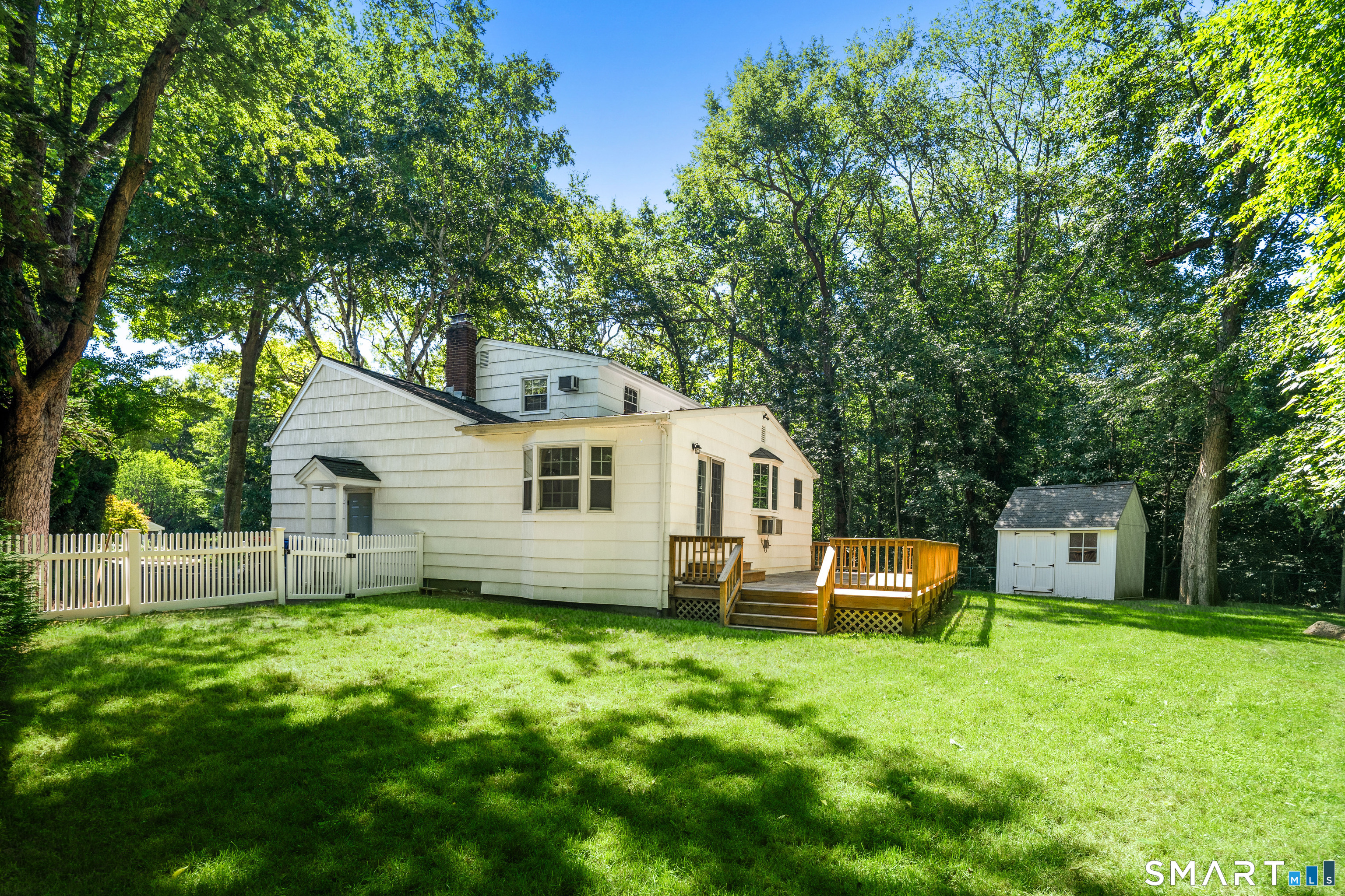 22 Powder Horn Road Norwalk, CT 06850 - Photo 33 of 37