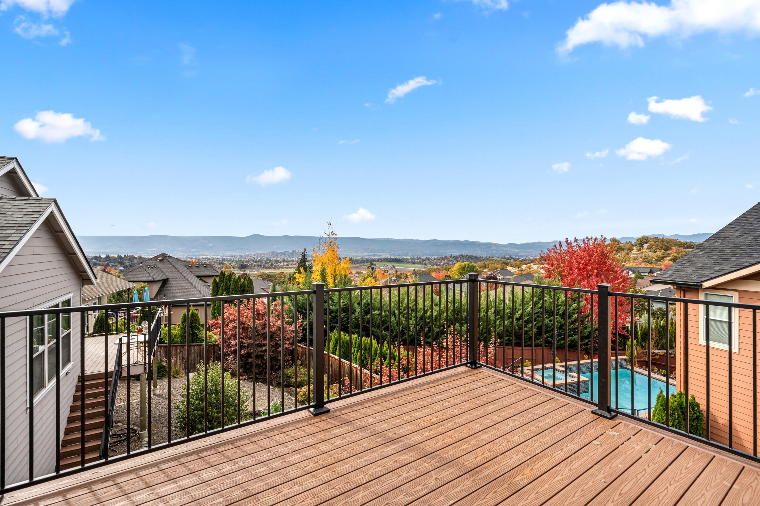 4260 Falcon Ridge Terrace Medford, OR 97504 - Photo 14 of 46