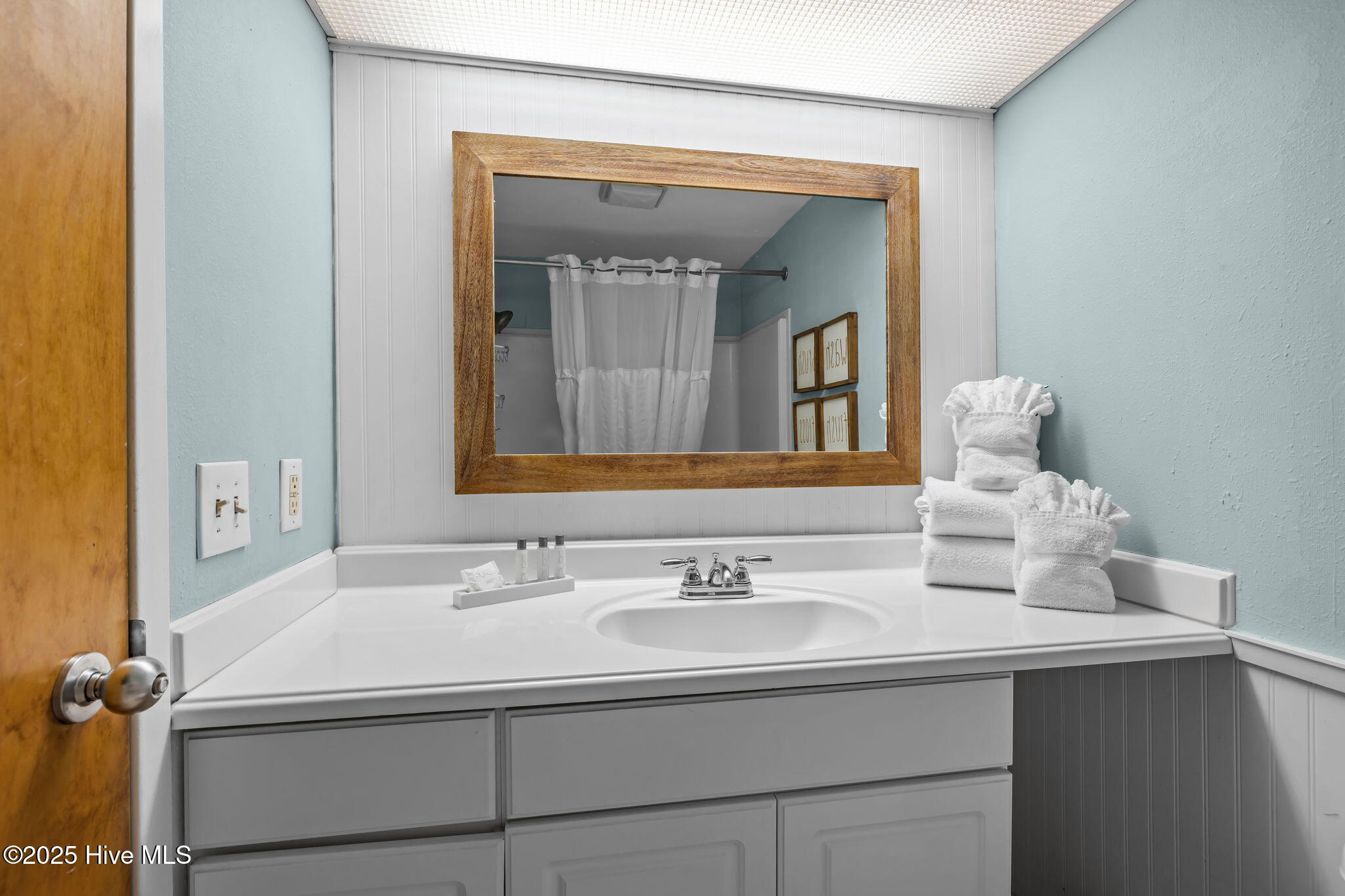 602 West Fort Macon Road, Unit 249 Atlantic Beach, NC 28512 - Photo 11 of 40 Paml Suites #249 in Atlantic Beach NC