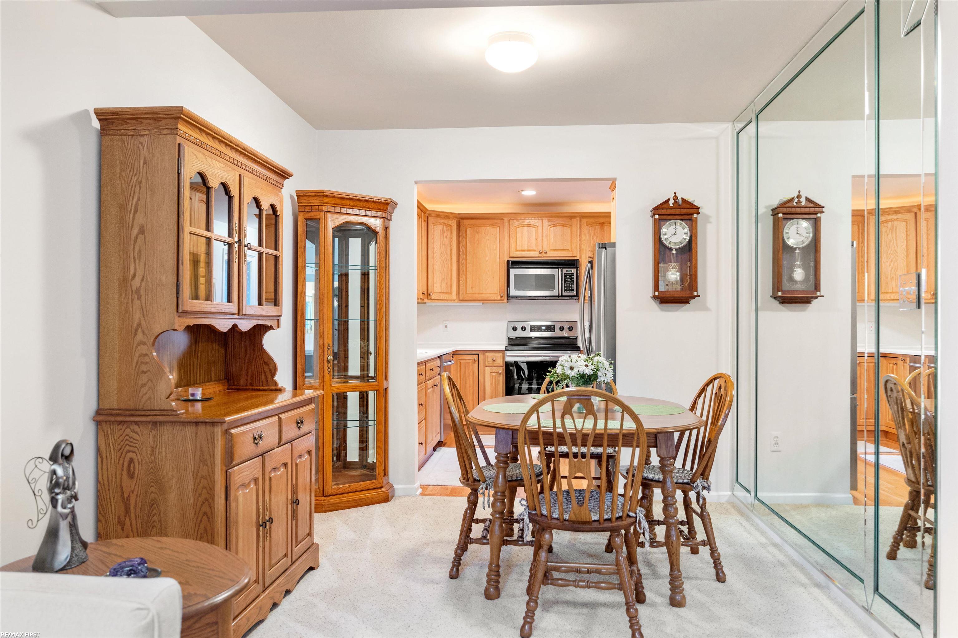 16261 Pine Ridge Drive North Fraser, MI 48026 - Photo 9 of 29 50107458-8.JPG
