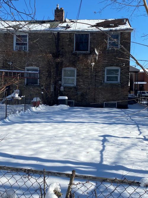 9924 South Hoxie Avenue Chicago, IL 60617 - Photo 2 of 12