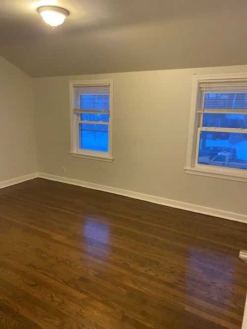 9924 South Hoxie Avenue Chicago, IL 60617 - Photo 5 of 12