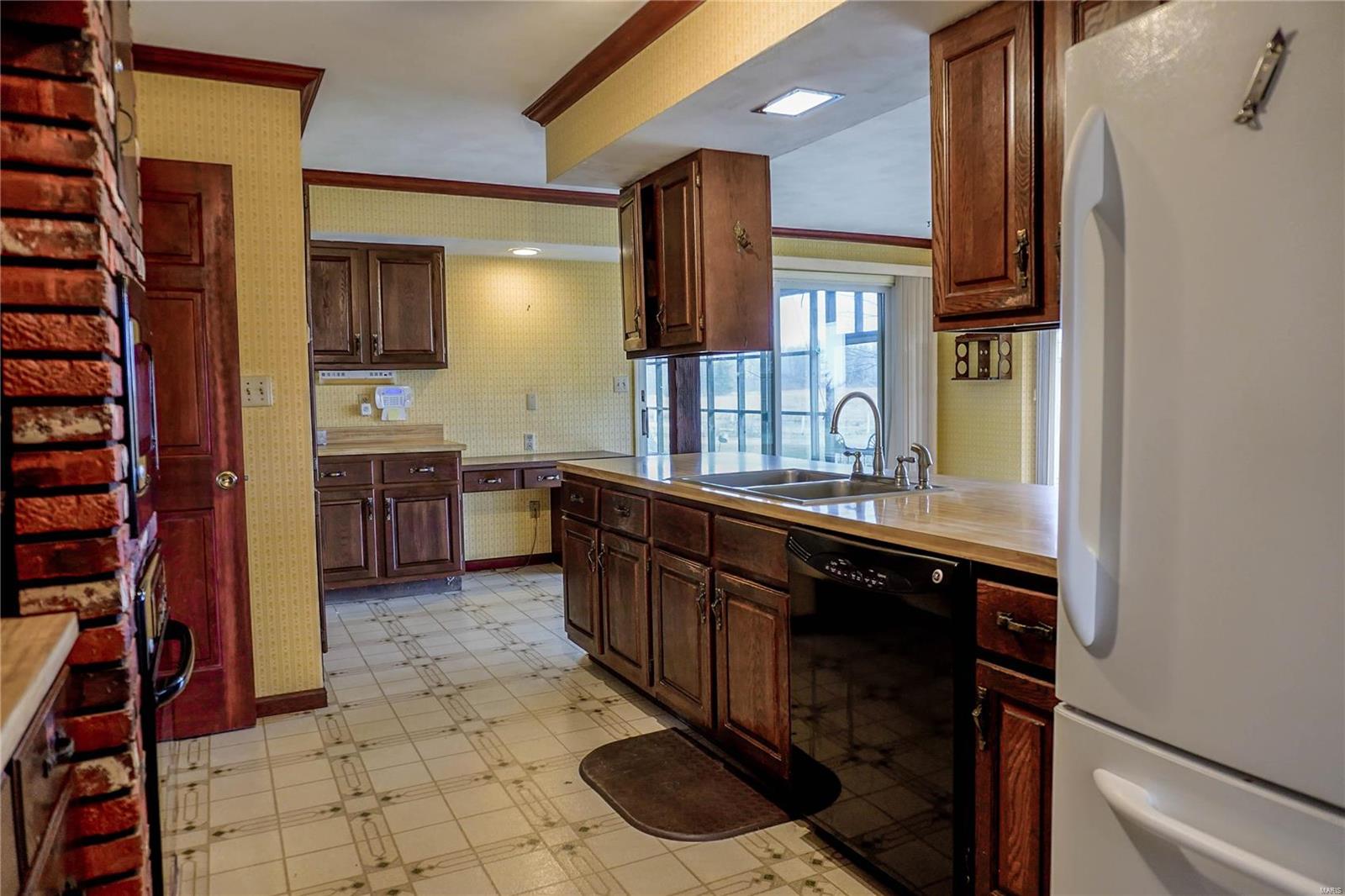 847 Arkansas Road Highland, IL 62249 - Photo 14 of 54