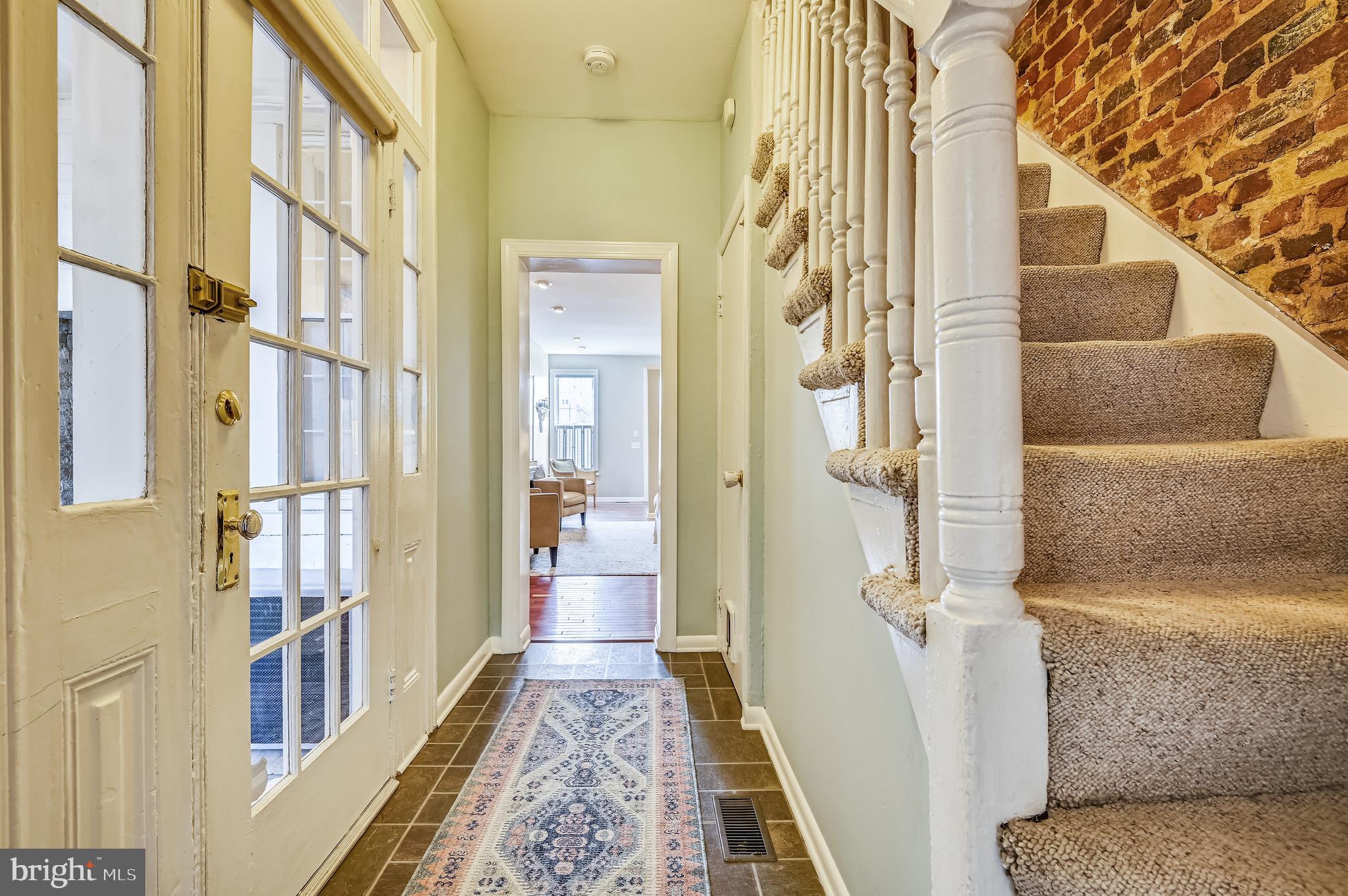 1143 Riverside Avenue Baltimore, MD 21230 - Photo 11 of 76 Beautiful Glass Side Entry