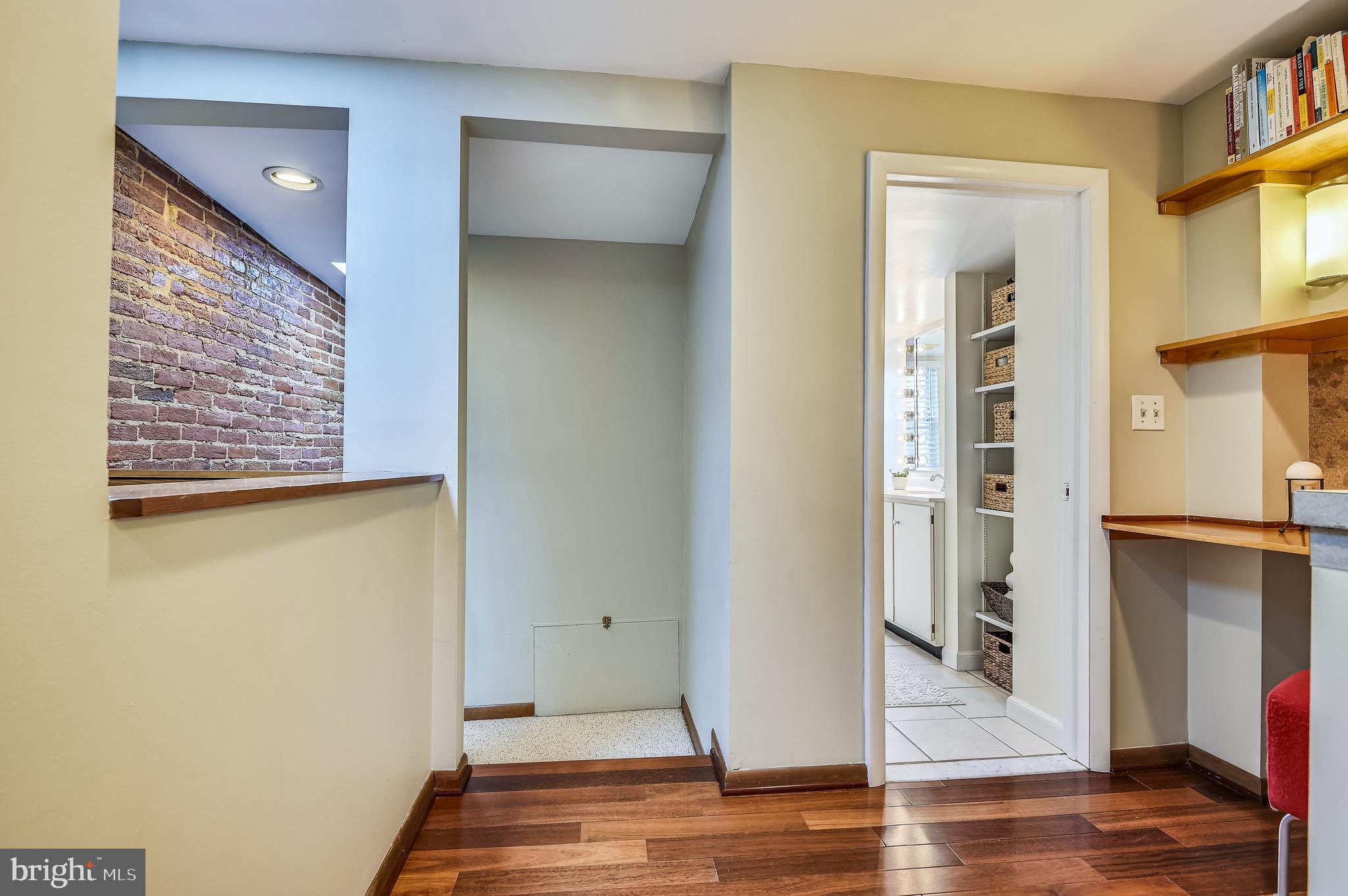1143 Riverside Avenue Baltimore, MD 21230 - Photo 45 of 76 3rd Level Foyer