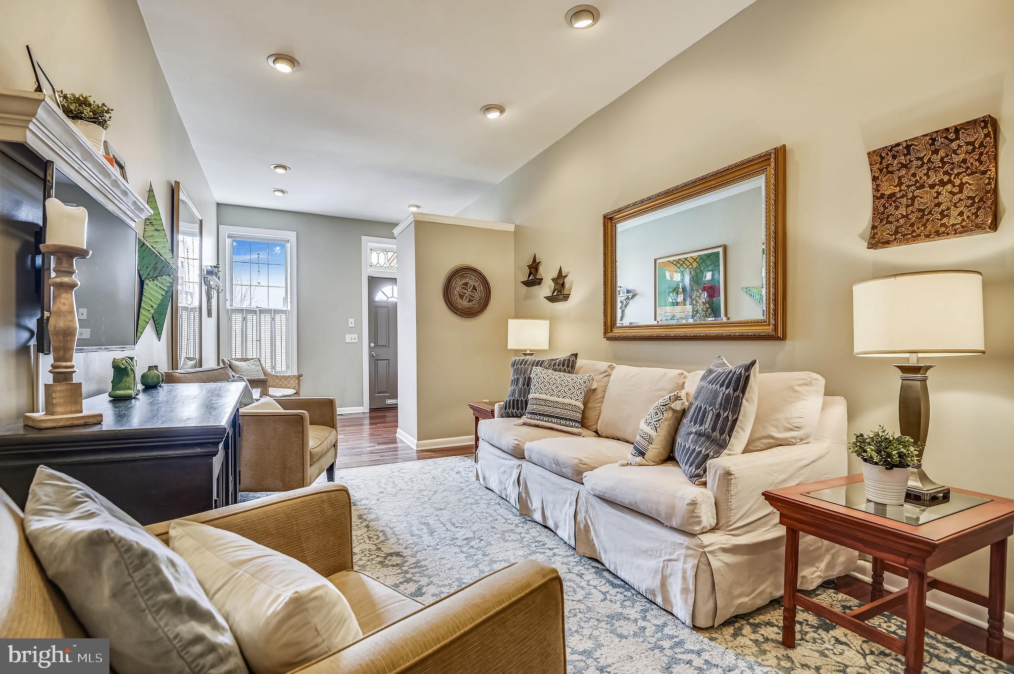 1143 Riverside Avenue Baltimore, MD 21230 - Photo 8 of 76 Bright LR with Brazilian HWF