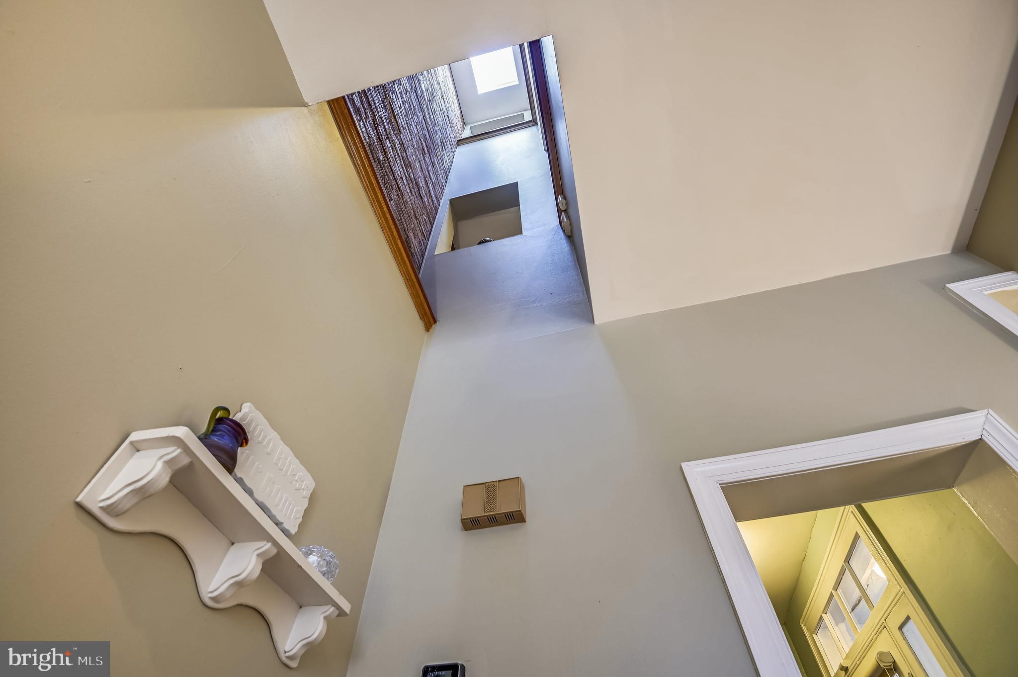 1143 Riverside Avenue Baltimore, MD 21230 - Photo 10 of 76 Custom 3 story Light Tunel