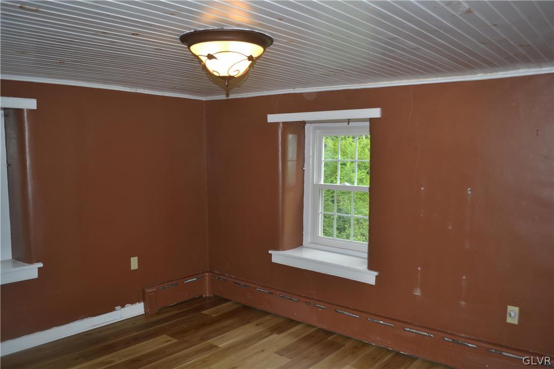 233 Longview Road Boyertown, PA 19512 - Photo 20 of 49 Dining Room