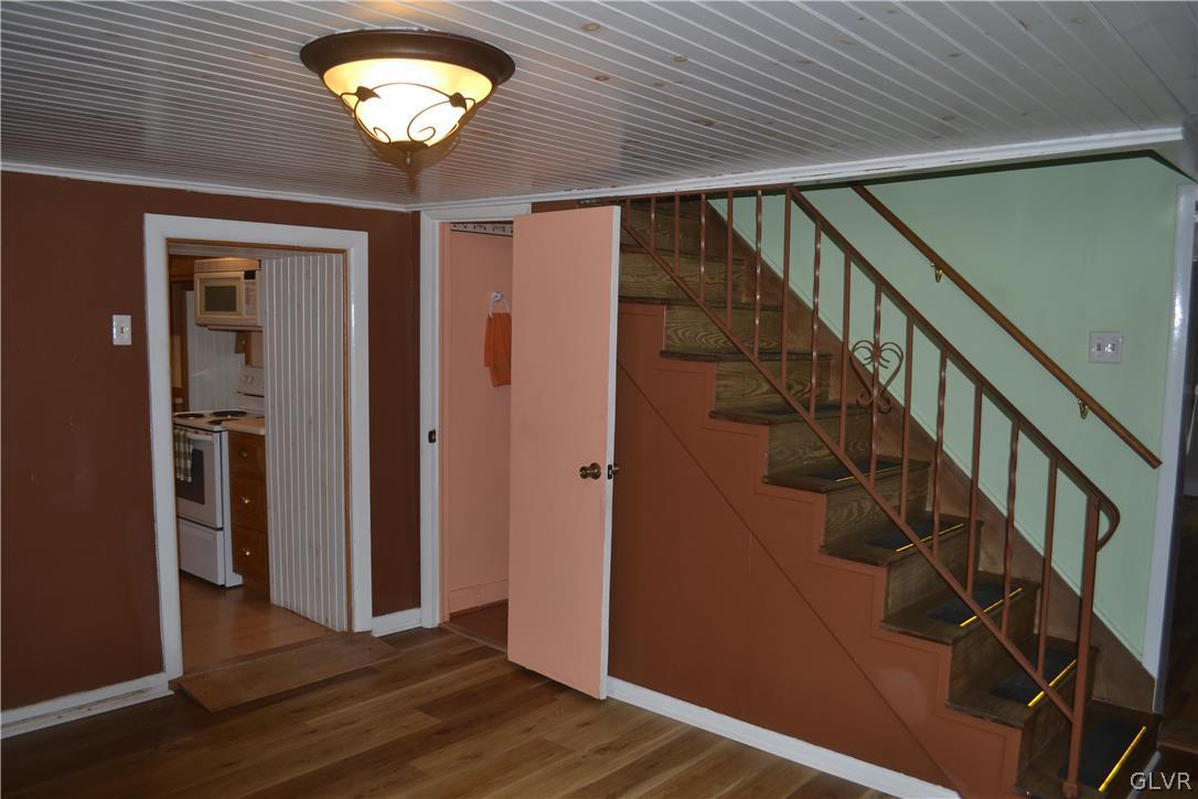 233 Longview Road Boyertown, PA 19512 - Photo 22 of 49 Dining Room