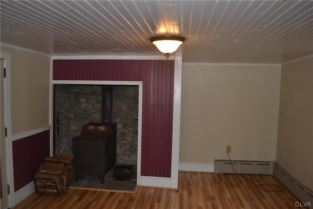 233 Longview Road Boyertown, PA 19512 - Photo 25 of 49 Living Room
