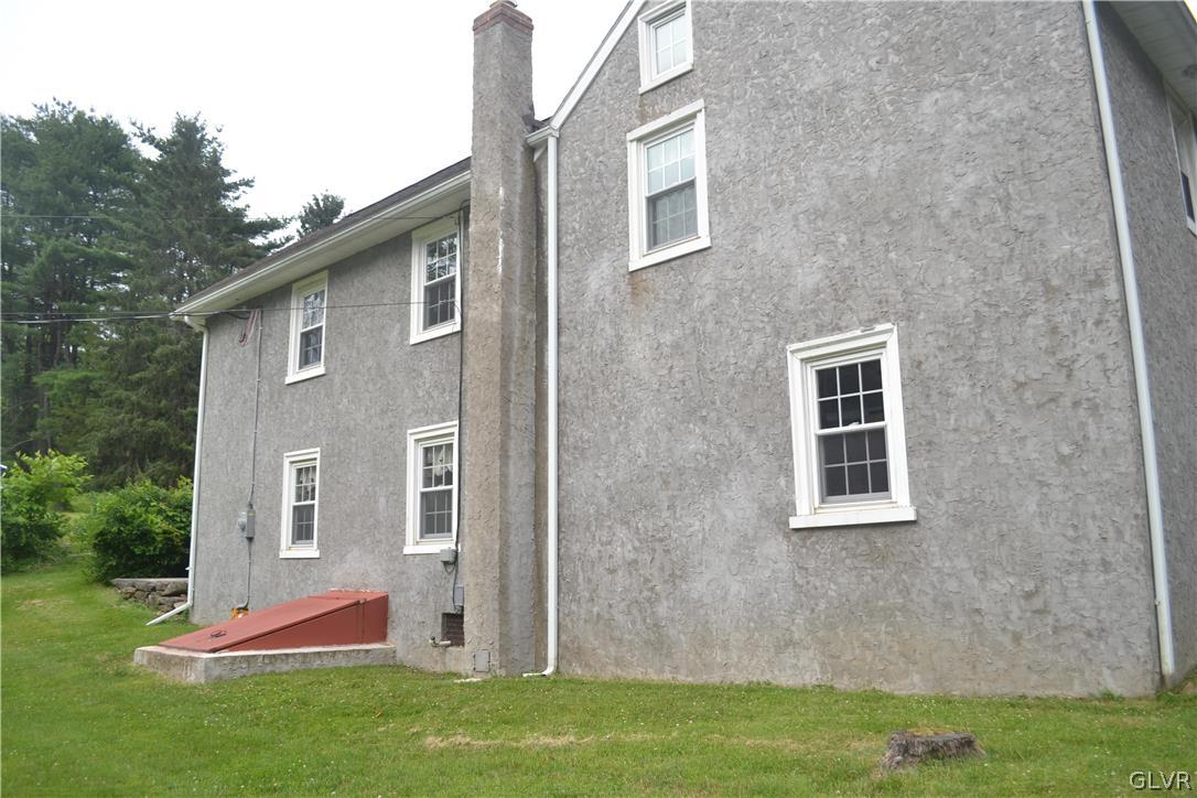 233 Longview Road Boyertown, PA 19512 - Photo 7 of 49 Exterior Side