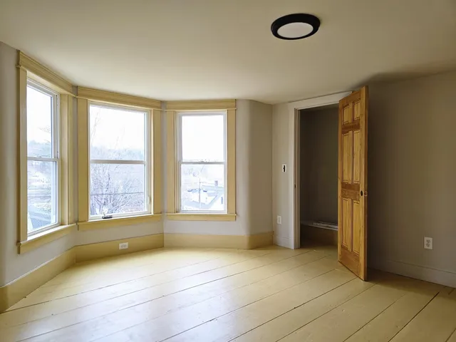 $750,000 | 18 Pine Street, Peterborough, NH 03458