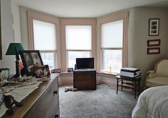 $750,000 | 18 Pine Street, Peterborough, NH 03458