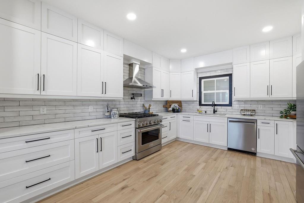 6093 Shadburn Ferry Road Buford, GA 30518 - Photo 18 of 55