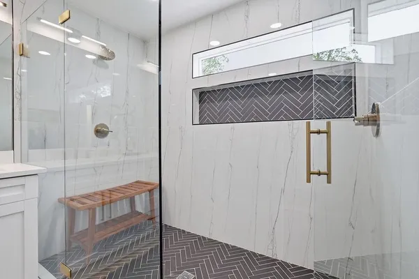 $3,200,000 | 6093 Shadburn Ferry Road, Buford, GA 30518