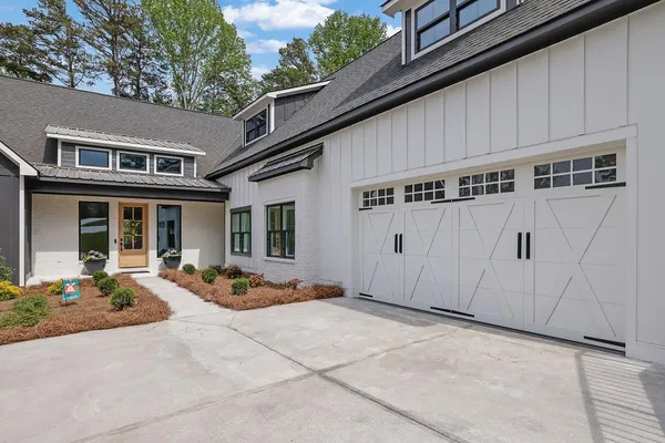$3,200,000 | 6093 Shadburn Ferry Road, Buford, GA 30518